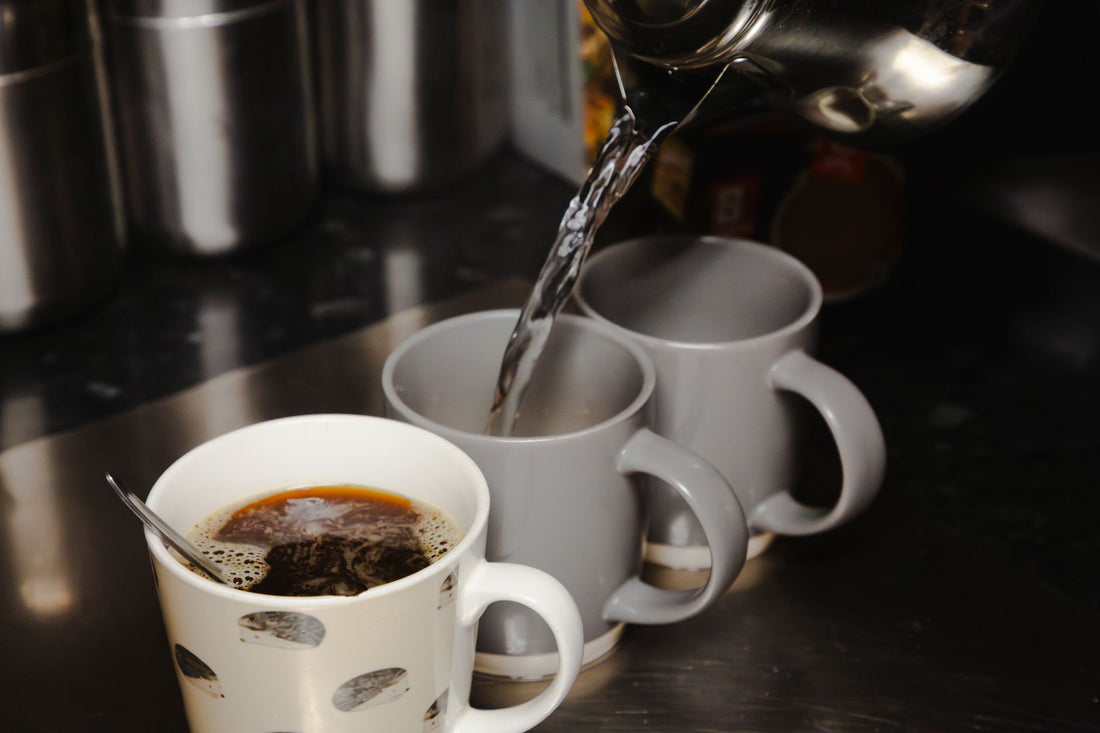 How Brew Temperature Quietly Pulls Either Sourness or Bitterness Into Your Cup