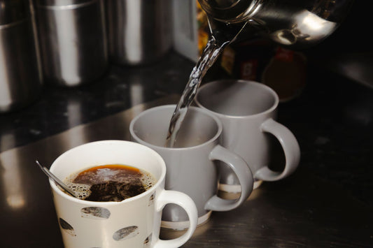 How Brew Temperature Quietly Pulls Either Sourness or Bitterness Into Your Cup