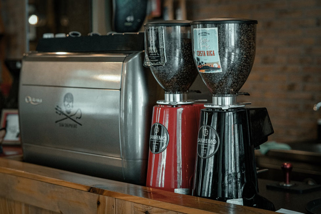 What Flat Burrs and Conical Burrs Do Differently to the Same Coffee