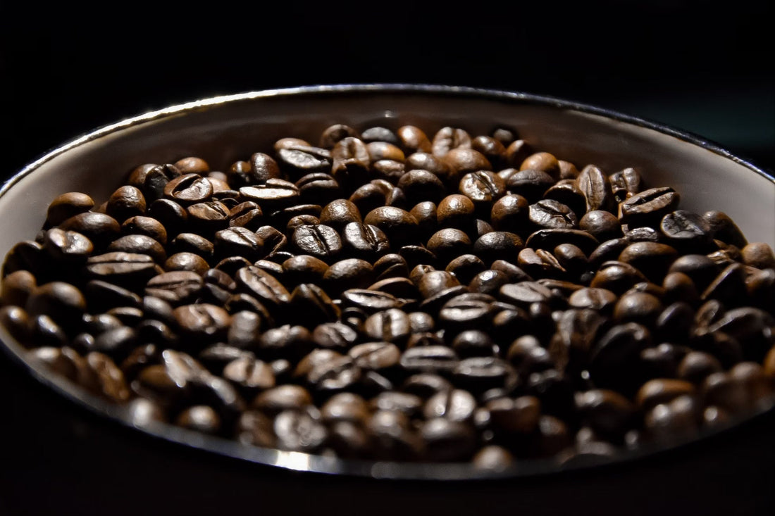 Why a Baked Coffee Tastes Flat Even When Nothing About the Roast Looks Wrong